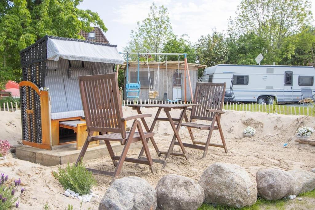 Ferienwohnungen Fehmarn Mit Parkplatz In Petersdorf Exterior photo